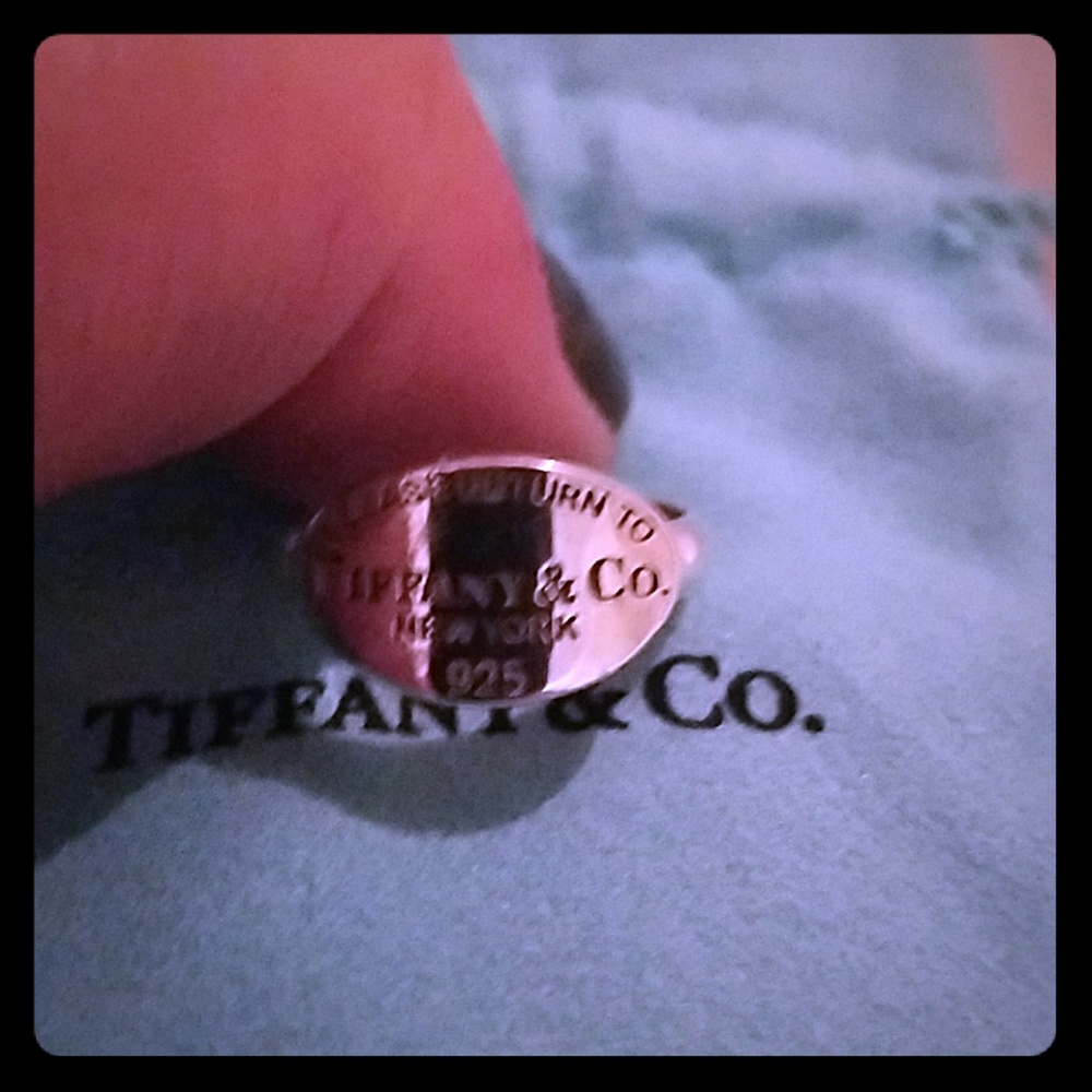 Tiffany Sizeable "Return to Tiffany's" Oval Ring